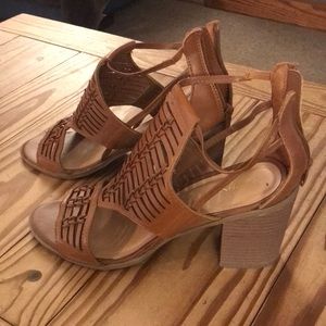 Merona sandals- cute summer heels!! Worn once- perfect condition!